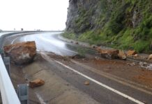 Zonguldak-İstanbul kara yolu heyelan nedeniyle ulaşıma kapatıldı