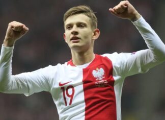 Fenerbahçe’nin yeni 10 numarası Sebastian Szymanski.