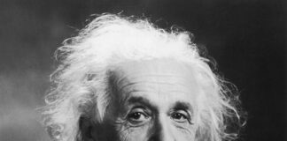 Albert Einstein’ın bir dizi denklem notu tahminlerinin neredeyse sekiz katına satıldı