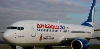 AnadoluJet kurulan yeni bir şirkete devredildi; ismi AJet oldu.