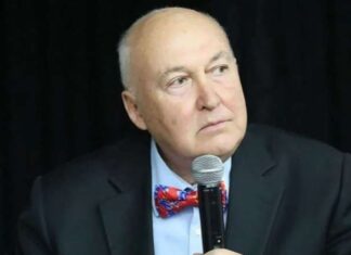 Övgün Ahmet Ercan: “Köyünüze geri dönün.”