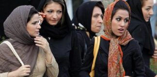 İran’da başörtüsü kuralını ihlal edenlere karşı uygulama başlattıldı