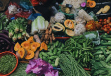 Brüksel’deki süpermarketlere satamadıkları gıdaları bağışlama mecburiyeti geliyor