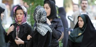 İran’da başörtüsü ‘devriyesi’ nin yetkileri açığa kavuştu