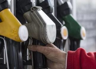 Benzine büyük zam!