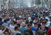 TÜİK: 2022’de Türkiye´ye 494 bin 52 kişi geldi, yurt dışına 466 bin 914 kişi göç etti