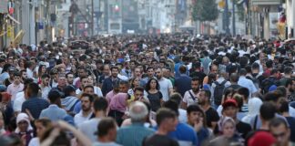 TÜİK: 2022’de Türkiye´ye 494 bin 52 kişi geldi, yurt dışına 466 bin 914 kişi göç etti