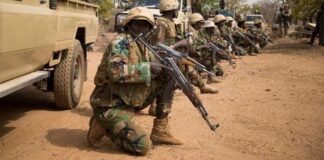 Batı Afrika ülkesi Nijer’de bir grup asker, devlet televizyonuna çıkarak darbe yaptıklarını duyurdu.