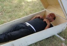 ‘Sahibinden satılık az kullanılmış tabut’!