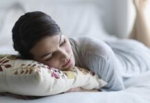 Ölümcül kalp hastalığından kaçınmak için ihtiyaç duyulan uyku saati miktarı açıklandı