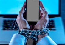 Bilimsel araştırma/Sosyal medya bağımlıları terapi görmeli!