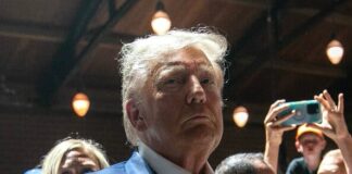 Trump’a yöneltilen suçların bulunduğu belge sahte çıktı!