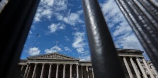 British Museum soyuldu. Bir personel kovuldu,. Yetkililer ‘çalınan eserleri bulacağız’ diye yemin etti!