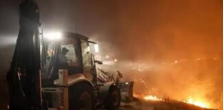 Çanakkale’de orman yangını etkisini sürdürüyor; 9 köyden 1251 kişi tahliye edildi.