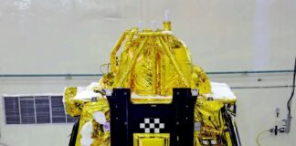 Bir uzay aracı Ay’ın güney kutbuna ilk kez indi