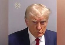 İlk kez ABD Başkanlığı yapmış birinin sabıka fotoğrafı çekildi: Trump cezaevine teslim oldu! Kefaletle salıveridi.