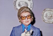 Yapımcısı açıkladı; Zeki Müren filmi yakında gösterimde olacak. Peki Sanat Güneşini kim oynayacak?