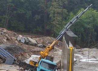 Kırklareli’de aşırı yağış sele dönüştü, 4 kampçıdan haber alınamıyor.