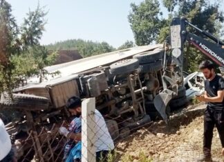 Kahramanmaraş’ta kamyon kazası: 5 kişi hayatını kaybetti 25 kişi yaralandı