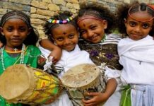 Bir ülke yarın 2016 yılına giriyor!