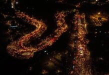 Cumhuriyet’in 100. yaşını milyonlar Fener Alayları ile kutladı