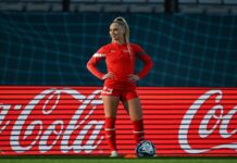 Ünlü futbolcu Lehmann’dan ‘ahlaksız teklif’ itirafı: Ünlü bir isim mesaj attı. ‘Bir gece geçirmek için 100 bin İsviçre Frangı ödeyeceğim’