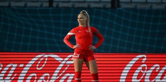 Ünlü futbolcu Lehmann’dan ‘ahlaksız teklif’ itirafı: Ünlü bir isim mesaj attı. ‘Bir gece geçirmek için 100 bin İsviçre Frangı ödeyeceğim’