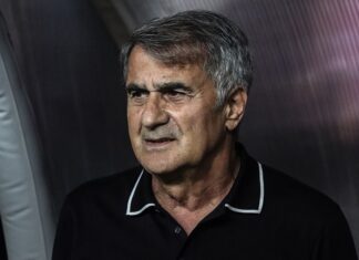 İstifa mı etti?