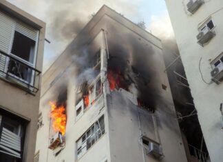 📽️İsrail’e saldırı: En az 22 kişi öldü, yaklaşık 545 İsrailli yaralandı, İsrail ordusu sakinlere evlerinde kalmalarını söyledi.