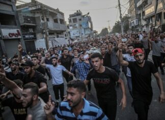 İsrail sivil konvoyu vurdu,70 kişi öldü, 200’den fazla yaralı var.