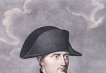 Napoleon’un şapkası 1,9 milyon euroya satıldı.