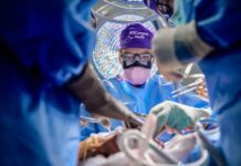 DÜNYADA İLK KEZ TAM GÖZ NAKLİ YAPILDI