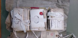 250 yılı aşkın süredir sahibine ulaştırılmayan askerlerin ‘aşk’ mektupları açıldı ve incelendi.