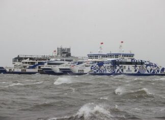 KÖTÜ HAVA NEDENİYLE İZMİR, BURSA VE İSTANBUL’DA BAZI VAPUR SEFERLERİ İPTAL EDİLDİ