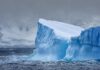 Dünyanın en büyük buzdağı, 30 yılı aşkın süredir okyanus tabanına sıkışıp kaldıktan sonra hareket etti.