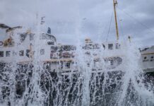 Elverişsiz hava nedeniyle İstanbul’da çok sayıda vapur seferi iptal!
