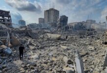 BİR BÖLGE İNSANIYLA BİRLİKTE YERLE BİR EDİLİYOR. GAZZE’DE YAKLAŞIK 100 BİN BİNA YIKIK