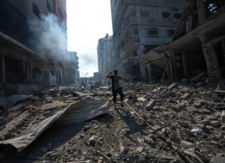 GAZZE BOMBARDIMANI TARİHİN EN YIKICILARINDAN BİRİ OLDU