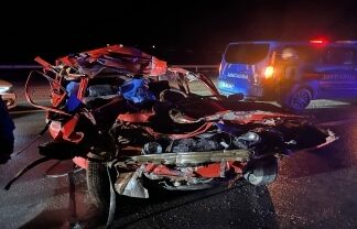 Tokat: Kamyona arkadan çarpan otomobildeki 5 kişi öldü
