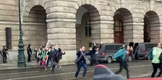 Prag’da bir üniversiteye yapılan silahlı saldırıda en az 10 kişi öldü.