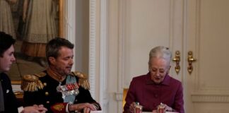 DANİMARKA’DA “PINGO” TAHTA GEÇTİ