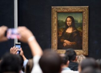 📽️MONA LISA TABLOSUNA ÇORBA ATTILAR