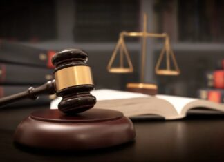 PASAKLILIĞIN BEDELİ: BOŞANMA VE 500 BİN TL TAZMİNAT