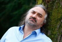 Diyanet, şarkıcı Volkan Konak hakkında suç duyurusunda bulundu