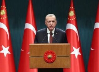 Cumhurbaşkanı Erdoğan, “SSK ve Bağ- Kur emeklilerine yüzde 5 ekstra zam yaparak, yüzde 42,6 yükseliyor.”