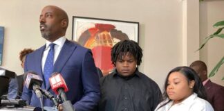 Buna yürek dayanmaz: doktor doğum sırasında aşırı güç kullanınca bebeğin başı koptu.!