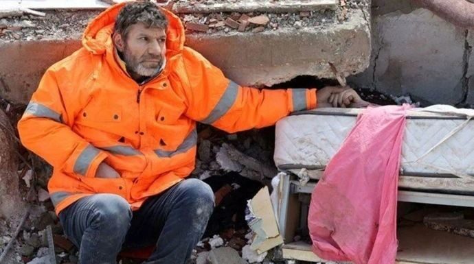 6 Şubat’ta ortak yayınla TV’ler Kahramanmaraş merkezli depremlerle ilgili kamu spotu yayınlayacak