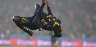 Fenerbahçe Batshuayi ile çeyrek finalde