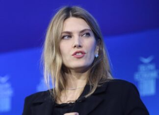 Yolsuzlukla suçlanıyordu. Eva Kaili’nin dokunulmazlığını kaldırdı!