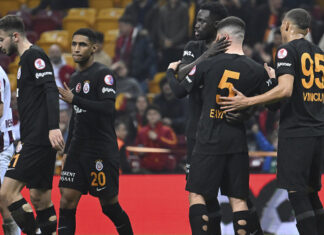 Galatasaray turladı